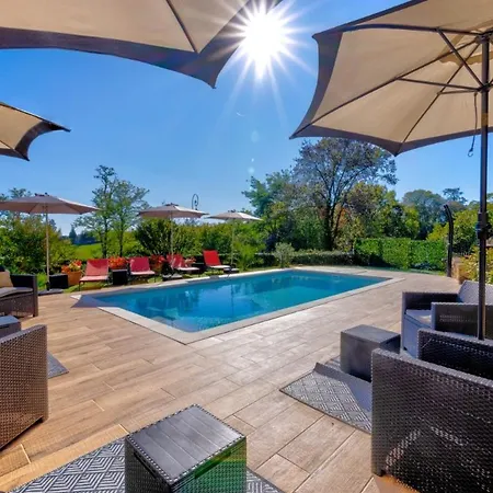 La Demeure Du Choeur - Chambre Romantique Bed & Breakfast